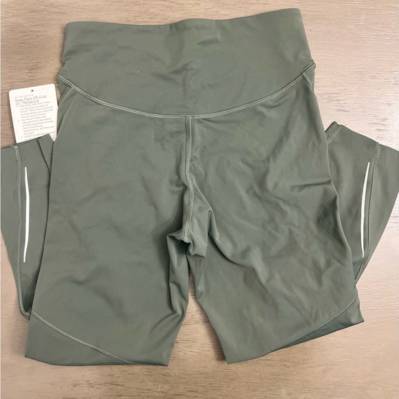 Lululemon - Picture 2 of 6